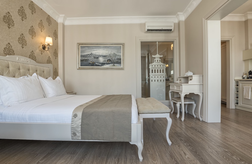 Louis Appartements Galata 9