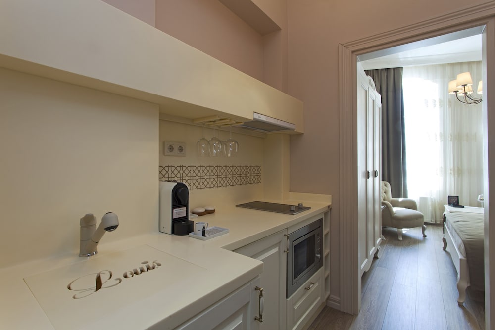 Louis Appartements Galata 20