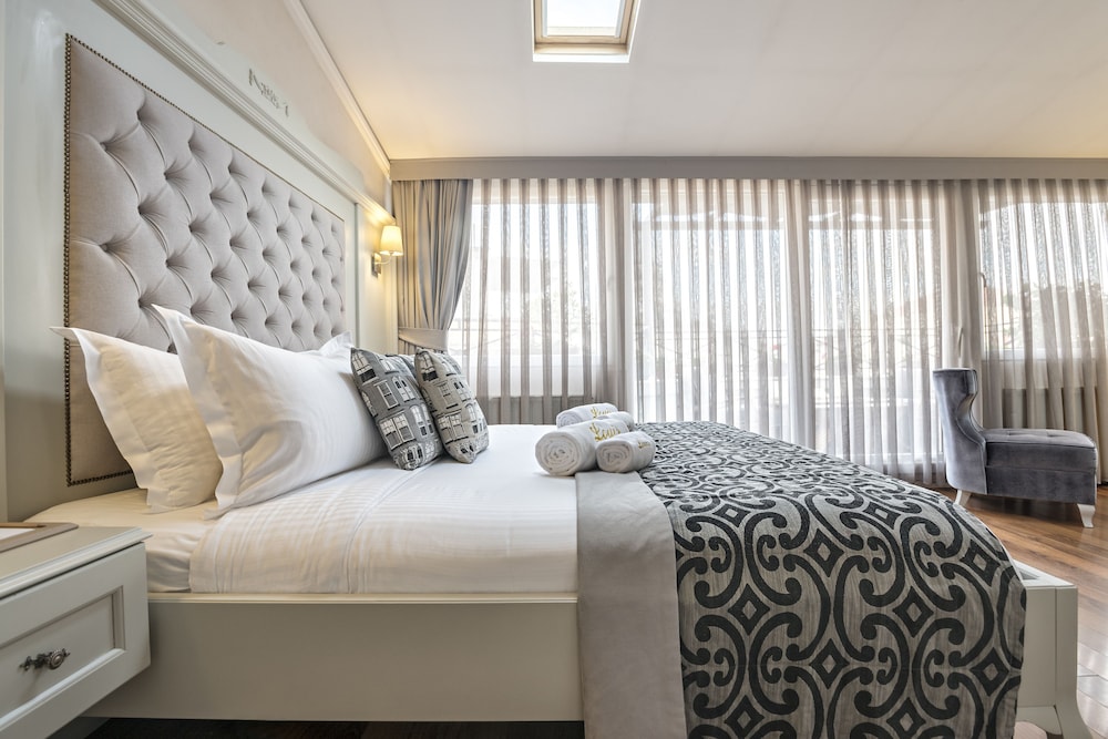 Louis Appartements Galata 8
