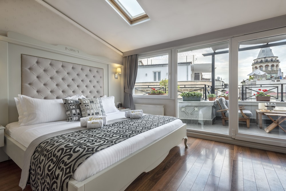 Louis Appartements Galata 11
