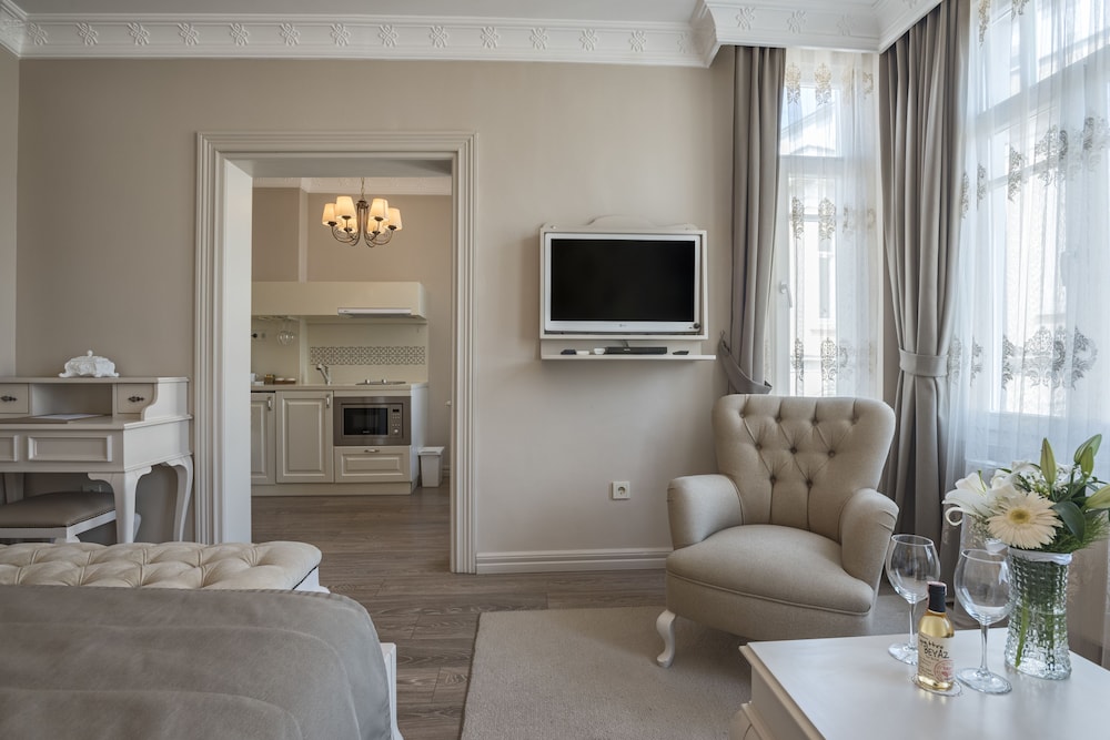 Louis Appartements Galata 24