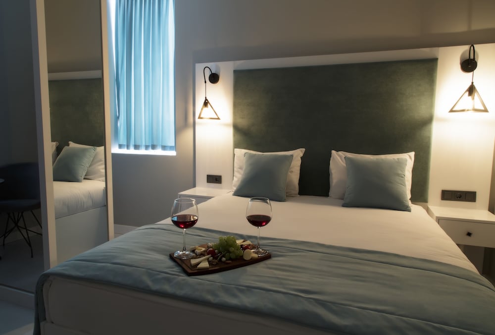 DES Suites Hotel 18