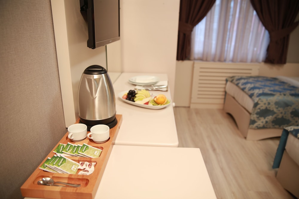 Pelican House Hotel 7
