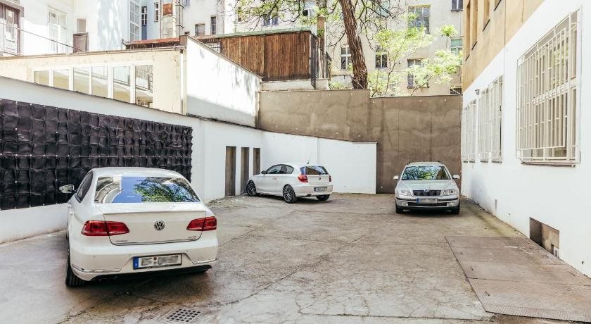 Chill Apartments 15