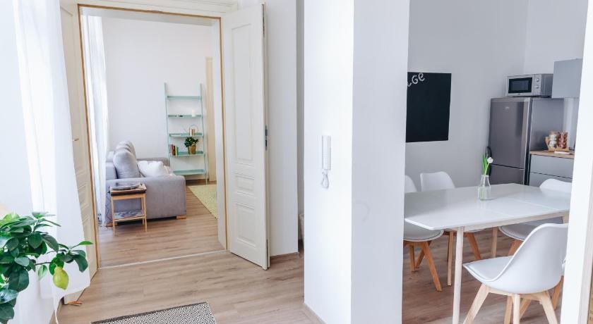 Chill Apartments 3