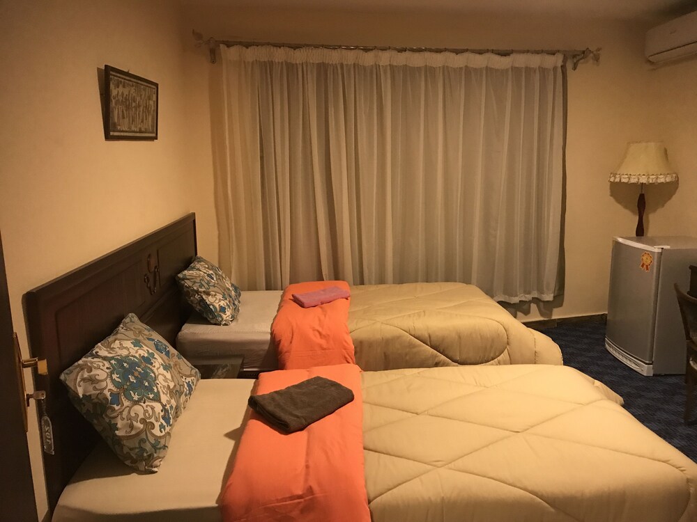 3 Pyramids View Inn 19