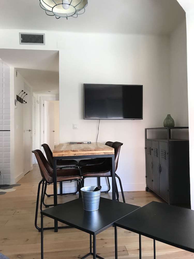Olala WOW Apartments 23