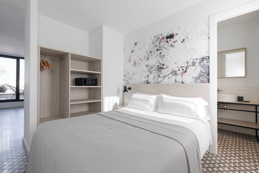 Aspasios Poblenou Apartments 16