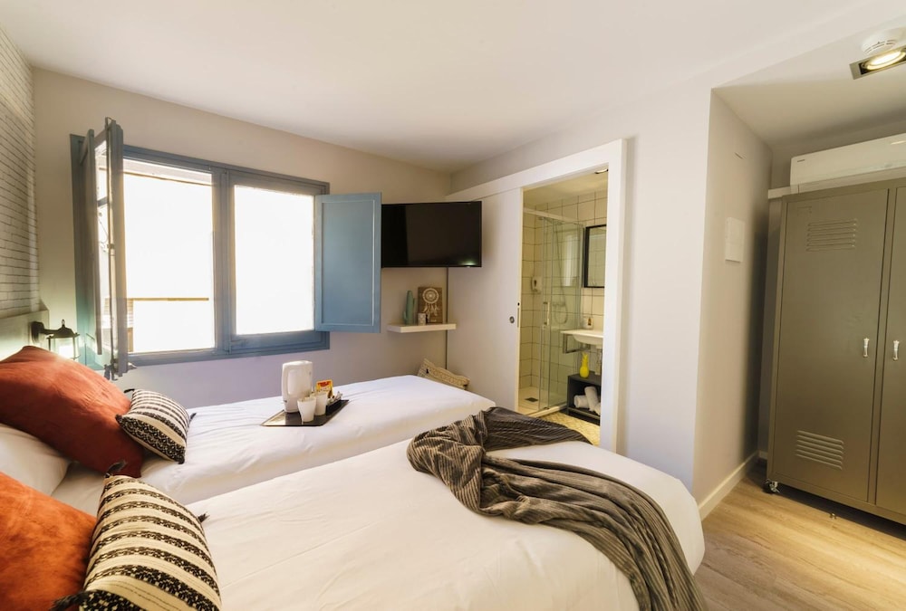 Wander by Pillow Hostal 20
