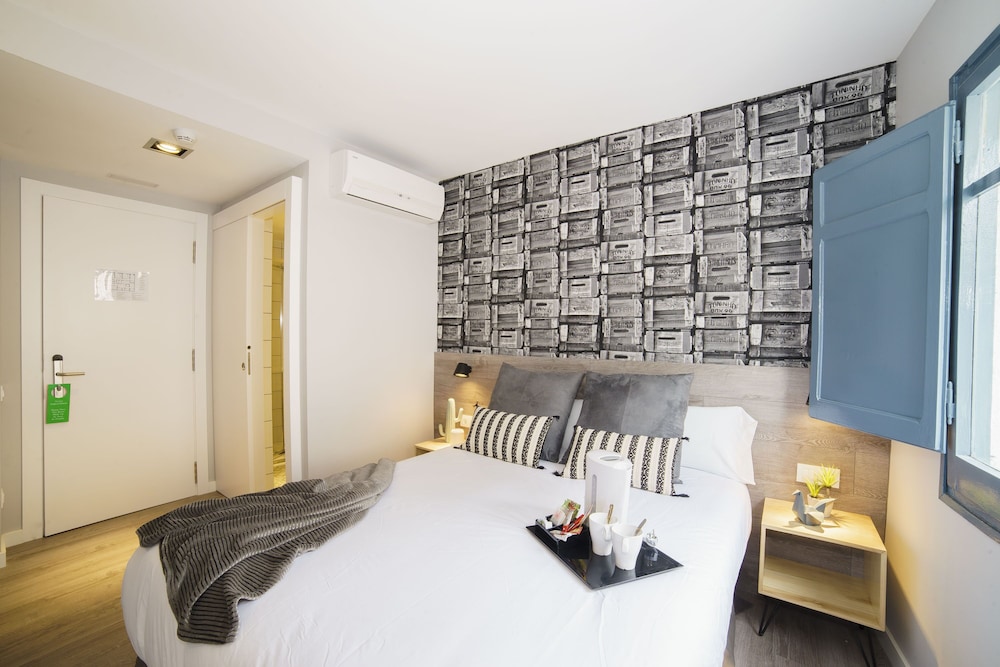 Wander by Pillow Hostal 12
