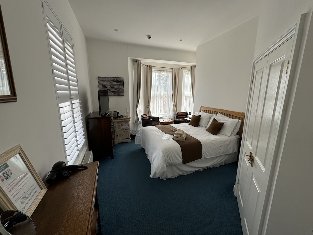 Hookwood Lodge 3