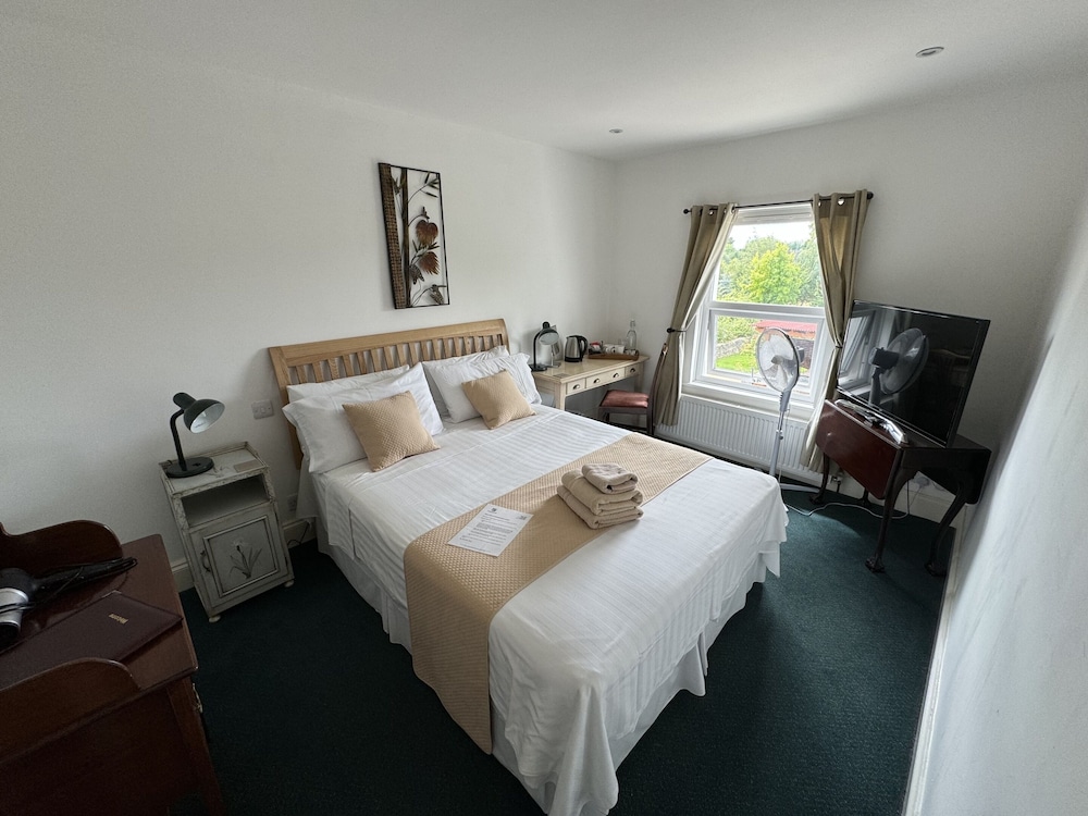 Hookwood Lodge 16