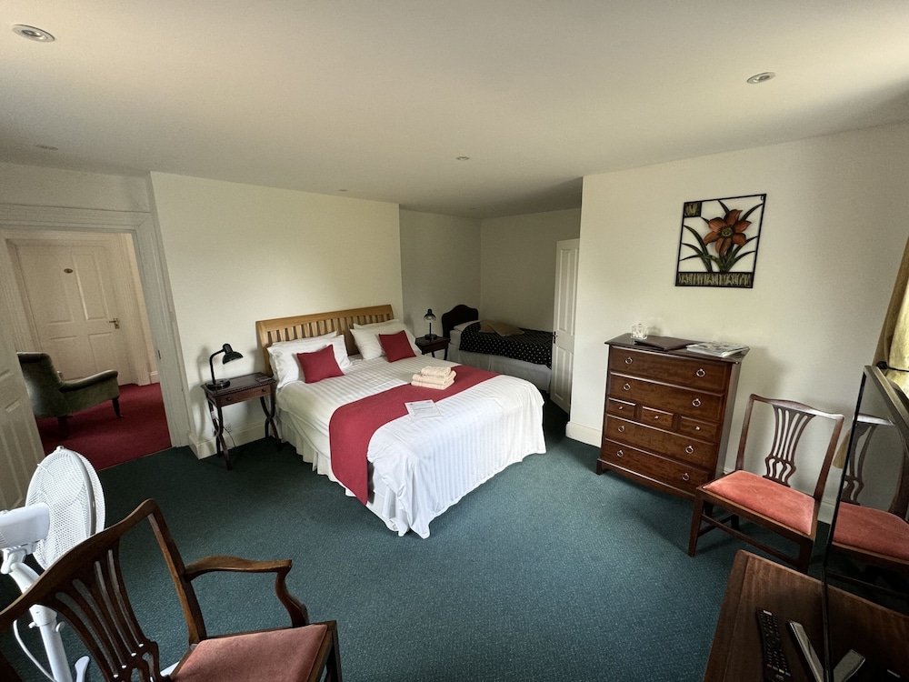 Hookwood Lodge 18