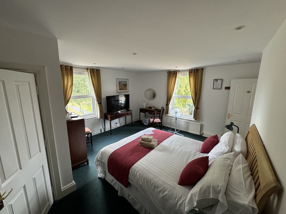 Hookwood Lodge 17