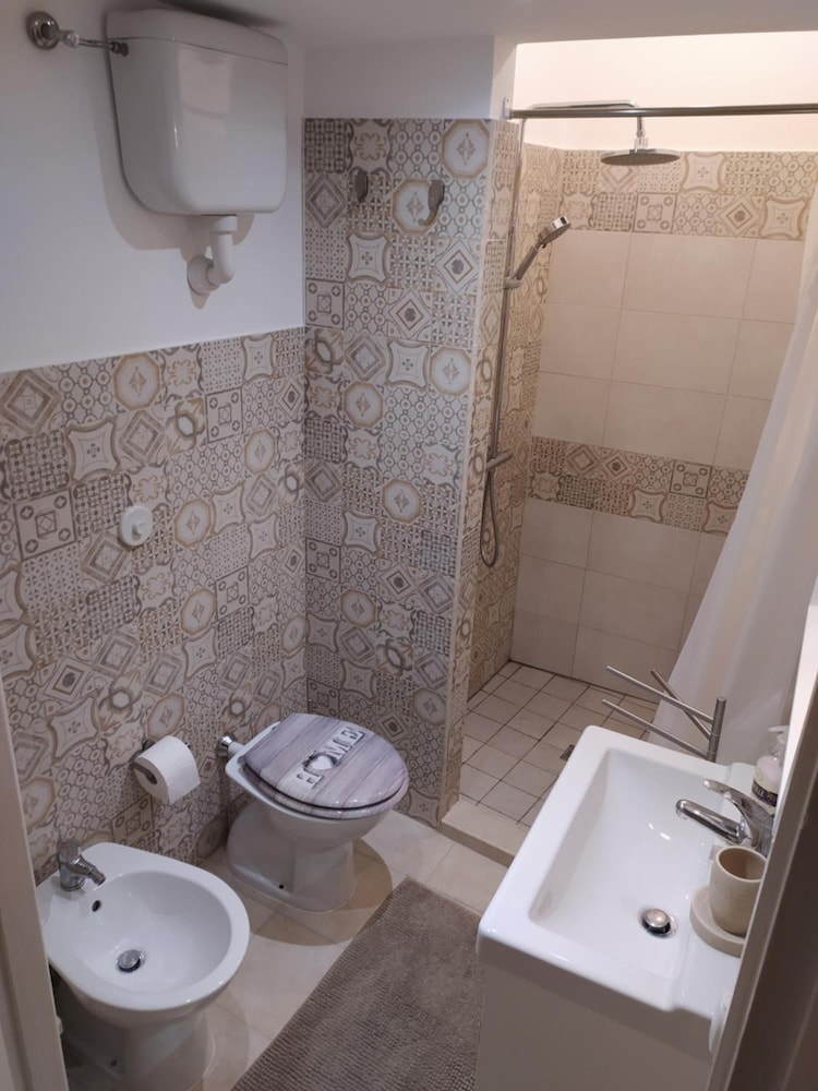 Sergio's Guest House 21