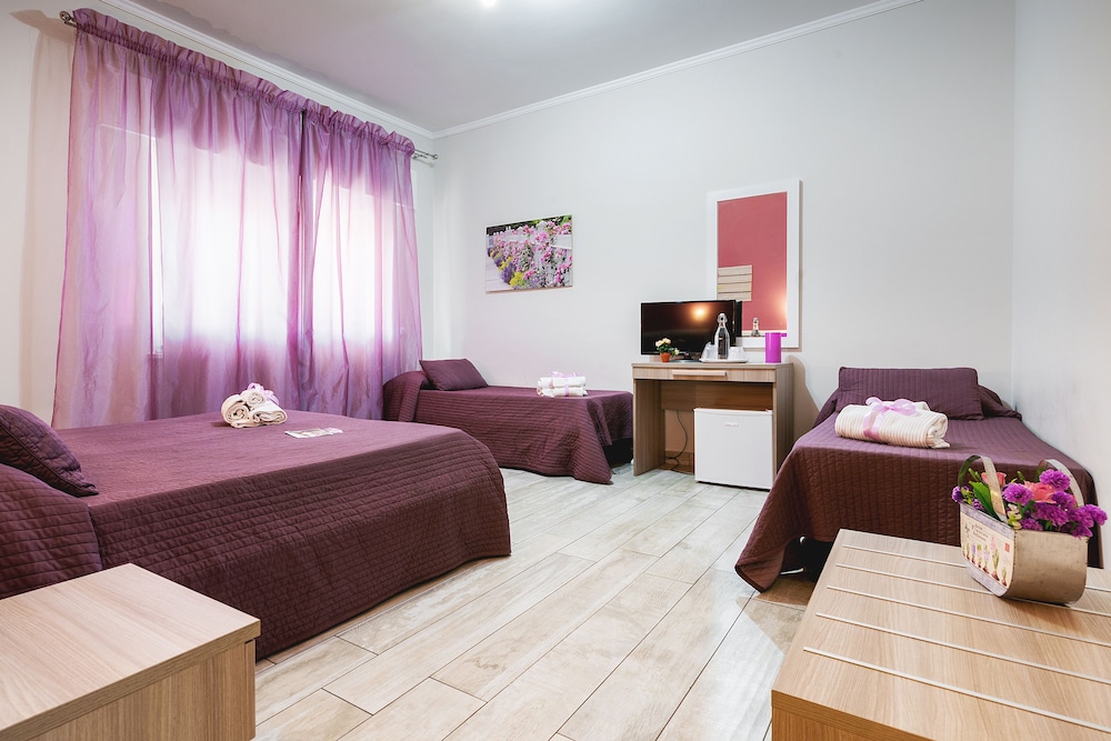 Suite Room Fiumicino 12