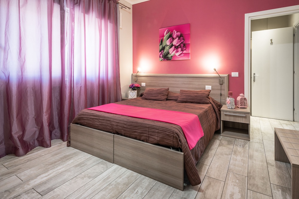 Suite Room Fiumicino 10