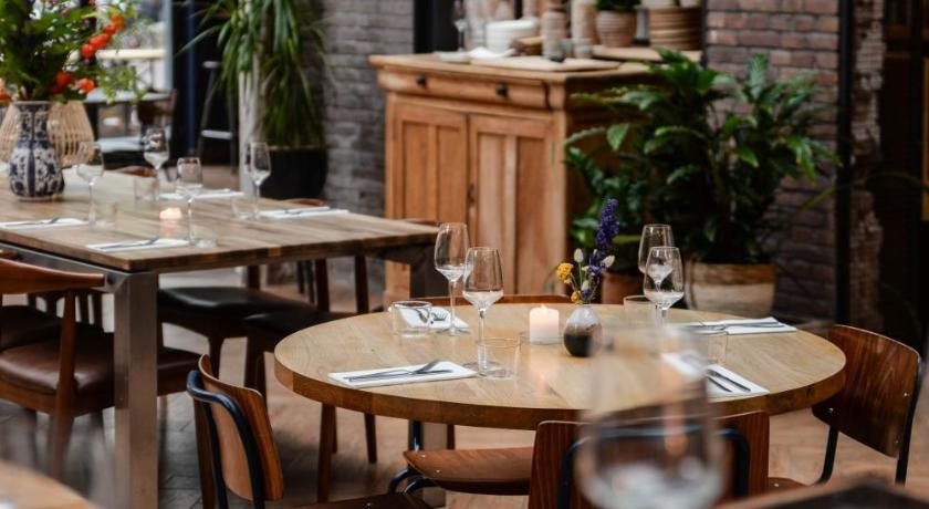 Chasse Hotel 16