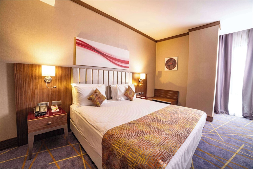 Ramada by Wyndham Istanbul Alibeykoy 15