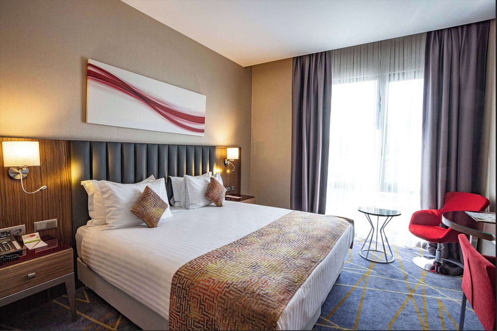 Ramada by Wyndham Istanbul Alibeykoy 8