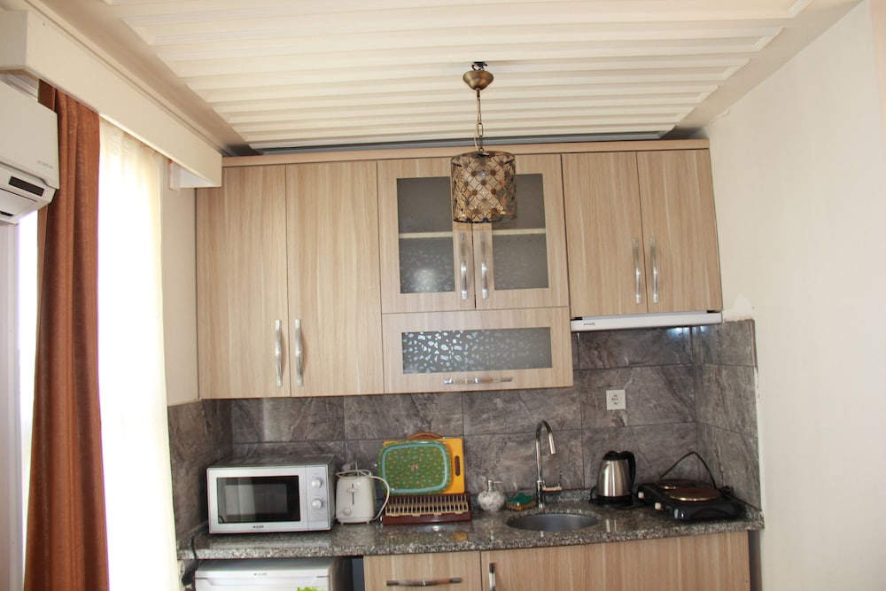 Jasmine Apartment 10