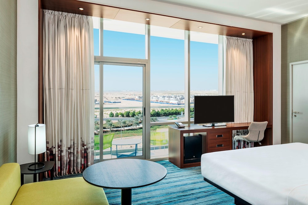 Aloft Dubai South 10