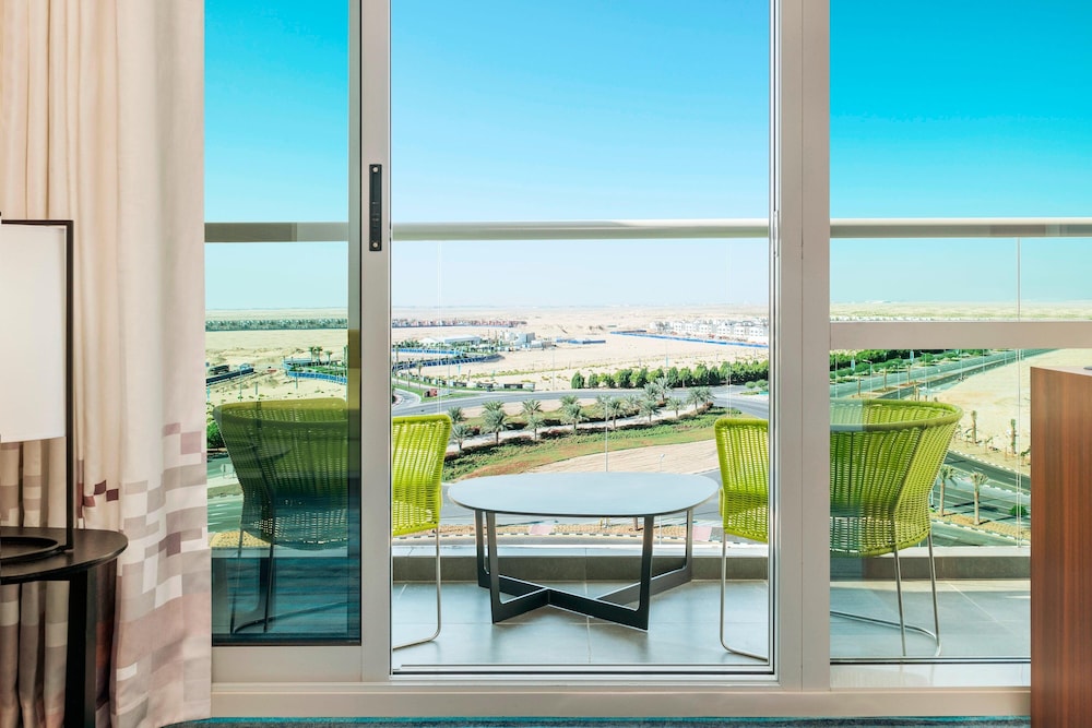 Aloft Dubai South 12