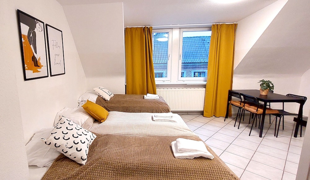 Tolstov-Hotels Old Town Burgplatz Apartment 9