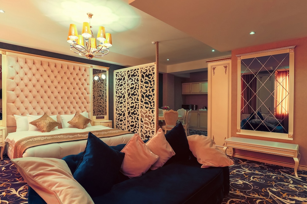 Gold Tbilisi Hotel 22