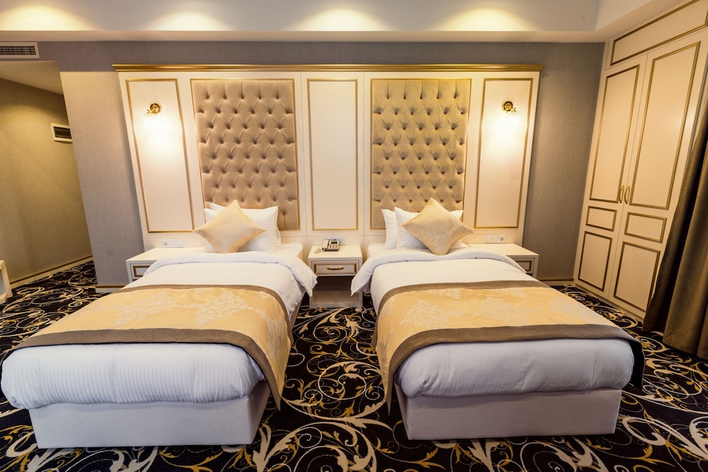 Gold Tbilisi Hotel 8