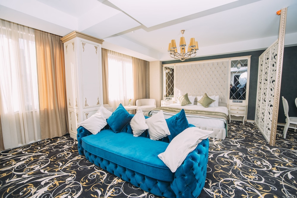 Gold Tbilisi Hotel 1