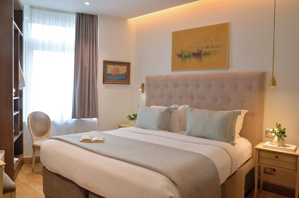 Acropolian Spirit Boutique Hotel 22