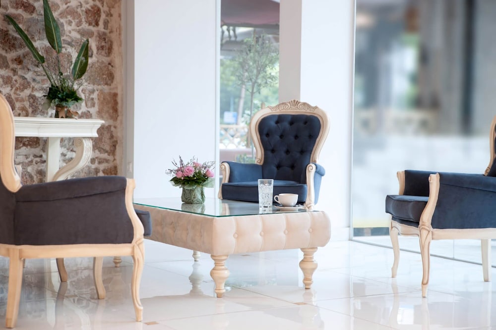 Acropolian Spirit Boutique Hotel 9