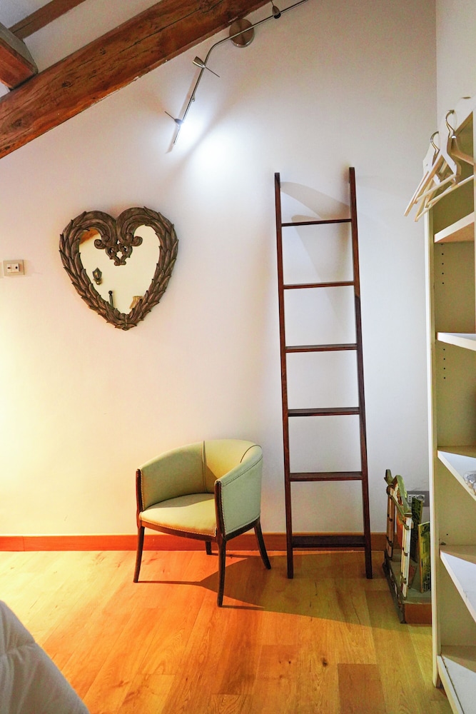 Borgo Pallavicini Mori 14