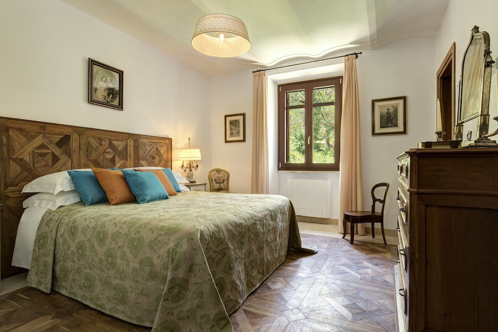 Borgo Pallavicini Mori 8