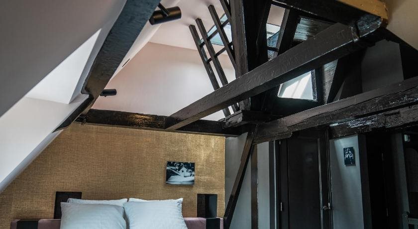 Hotel Frank since 1666 24