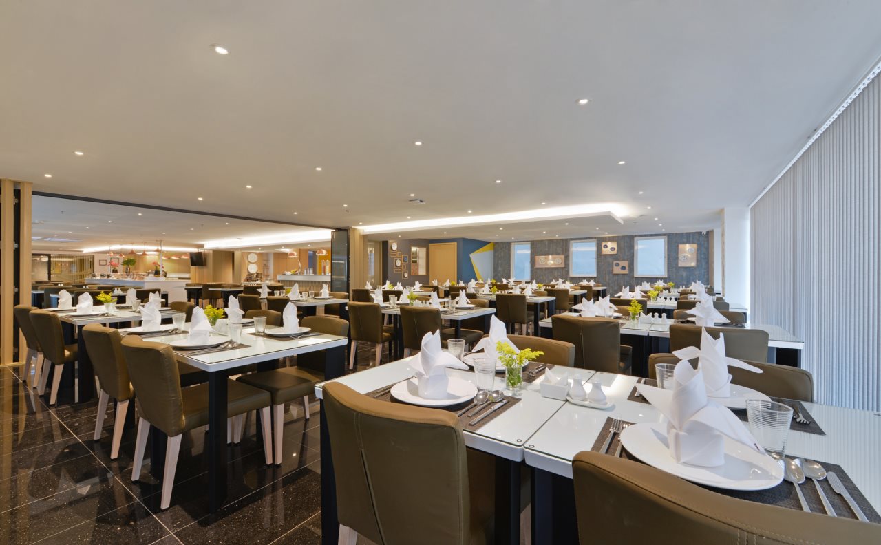 Le D'Tel Hotel & Conference 14