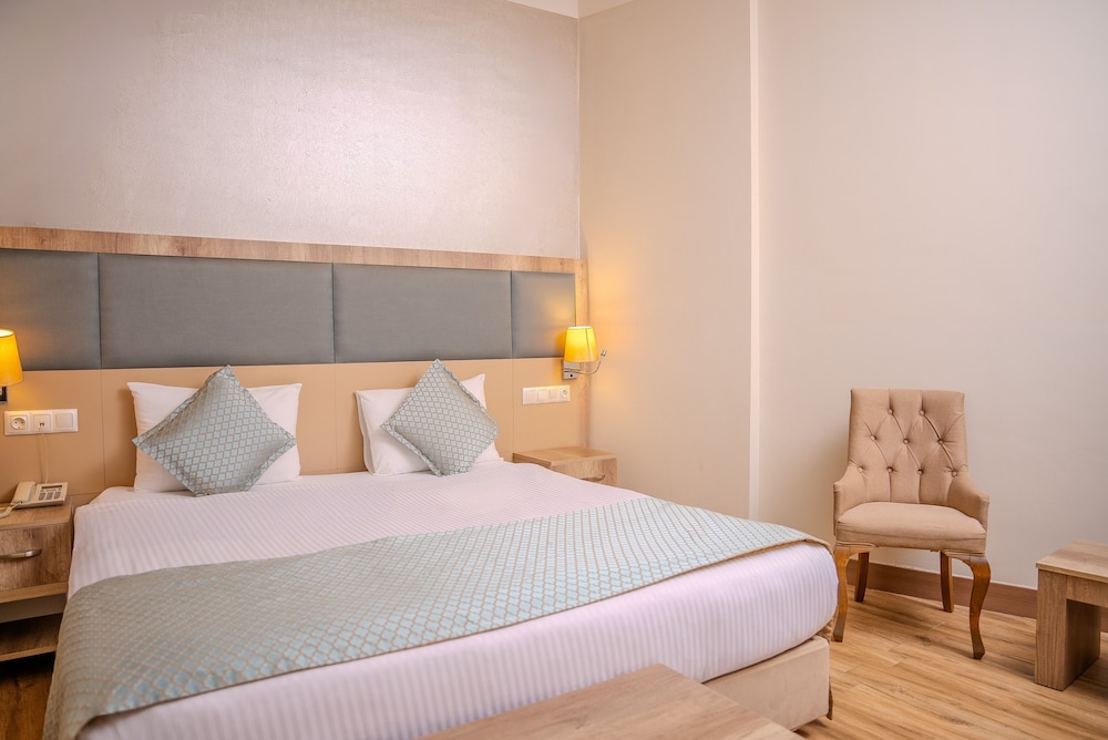 Mari Suites Hotel 24