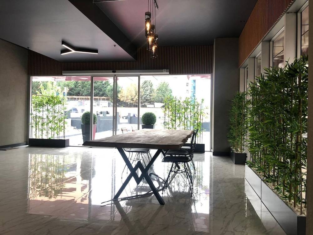 Atacity Hotel 2