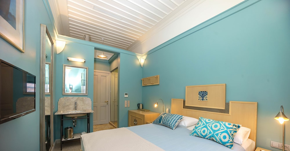 Delight Deluxe Boutique Hotel 12