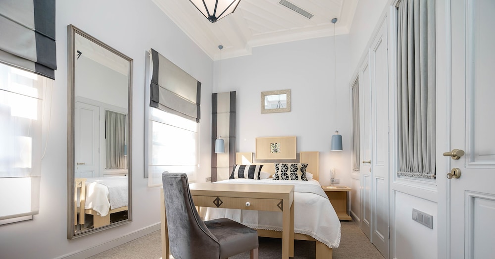 Delight Deluxe Boutique Hotel 19