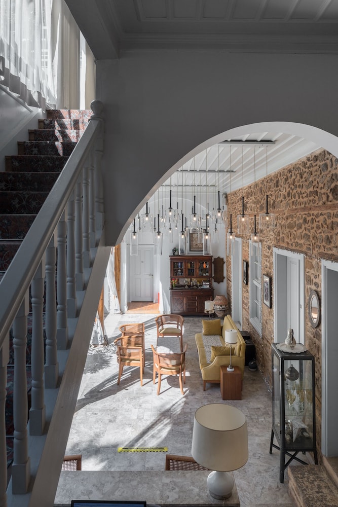Delight Deluxe Boutique Hotel 8