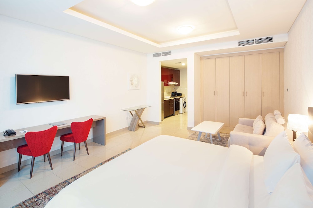 Barceló Residences Dubai Marina 15