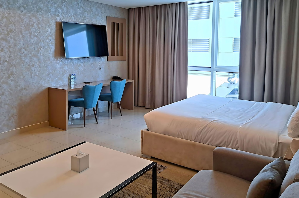 Barceló Residences Dubai Marina 24