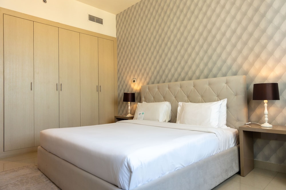 Barceló Residences Dubai Marina 13