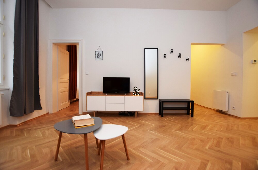 Rehorova Apartments 9