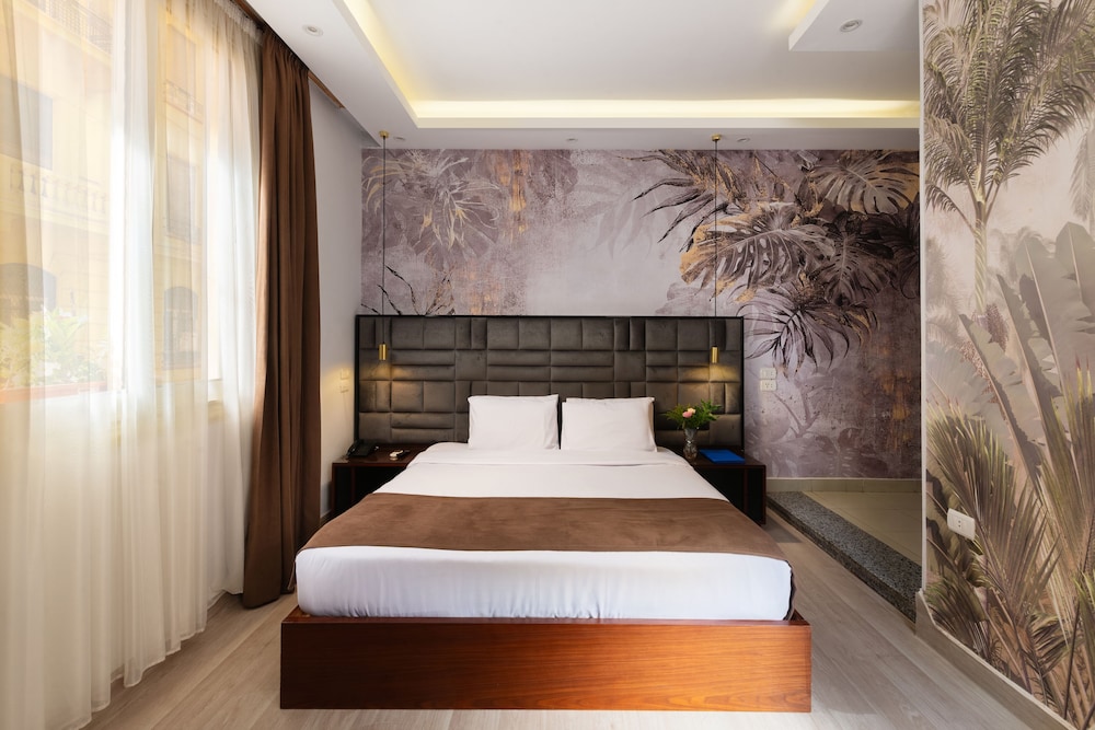 Capital Hotel 8