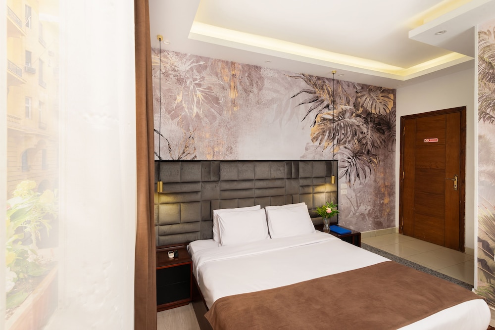 Capital Hotel 12