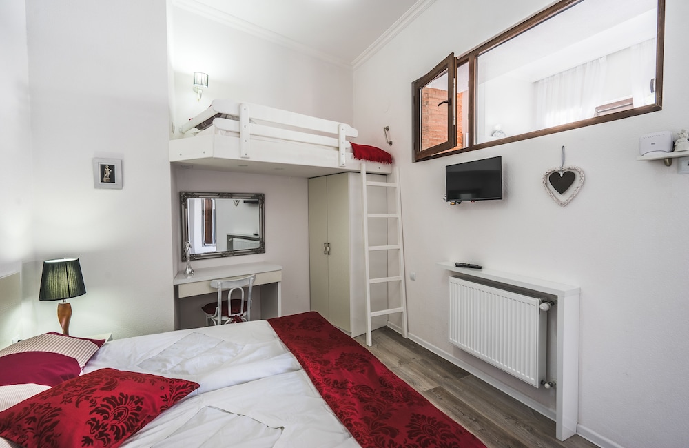 Silver Hotel 20