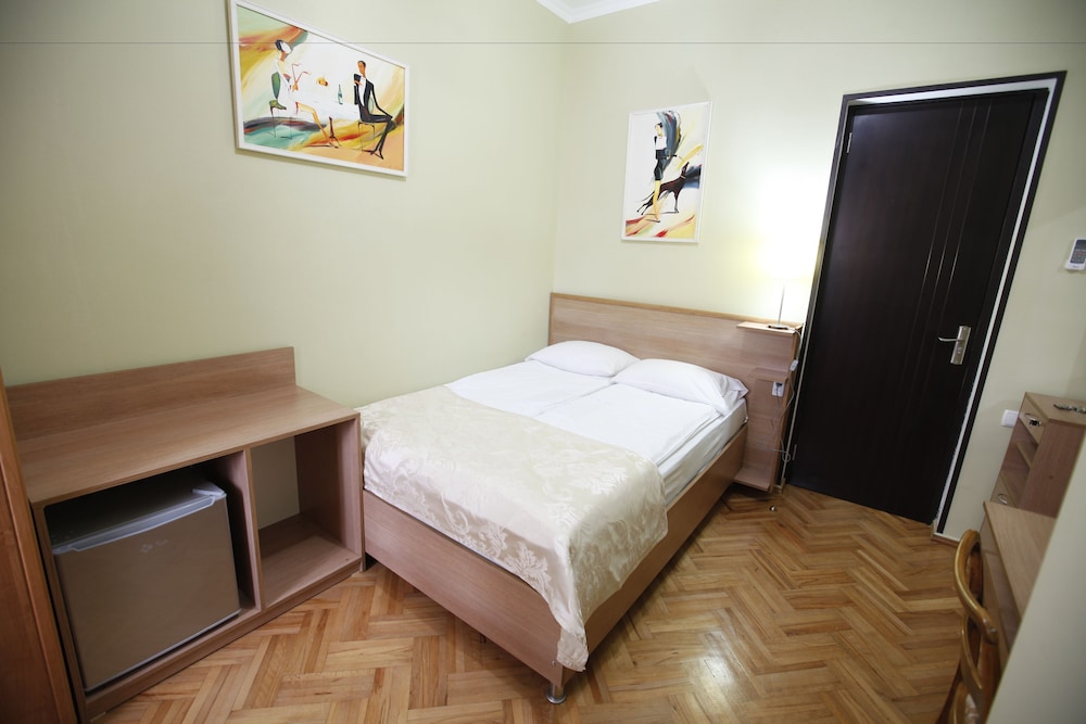 Silver Hotel 11
